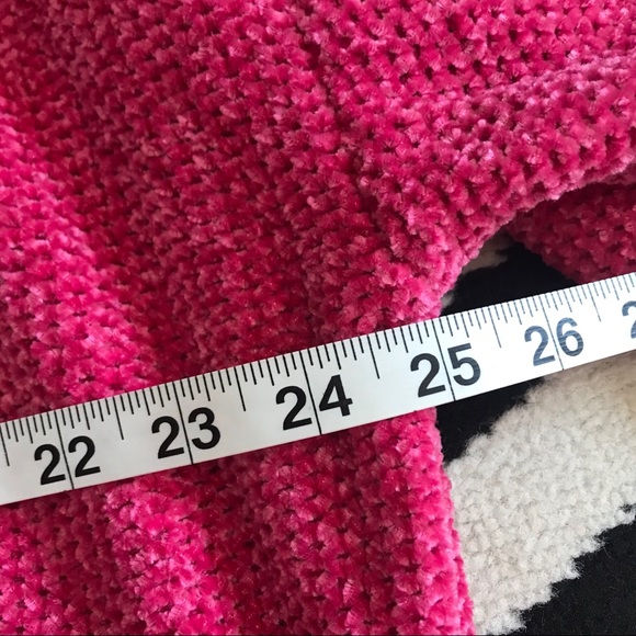 Oversized Chenille Turtleneck Cropped Sweater Pink Size Medium - Picture 5 of 6